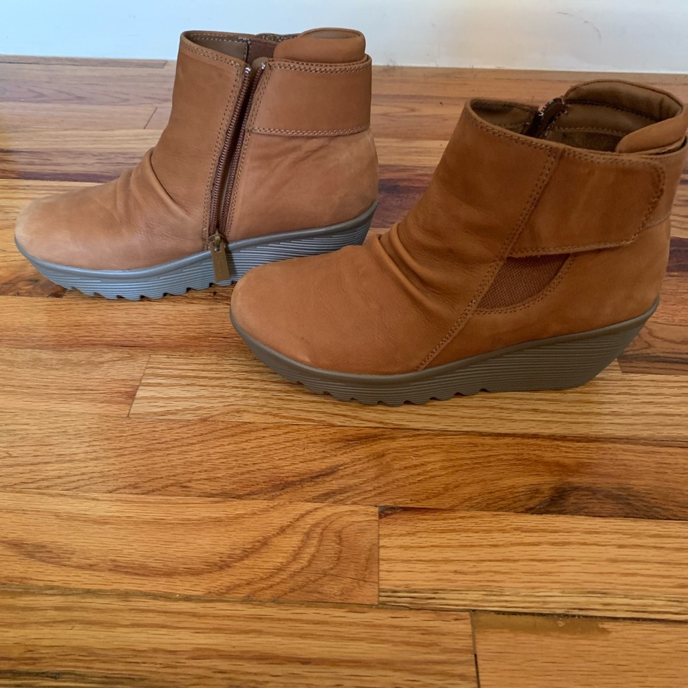 Tan memory foam wedge bootie